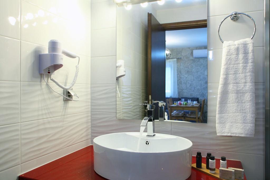 Milos Paradise Luxury Villas Áyios Nikítas 外观 照片